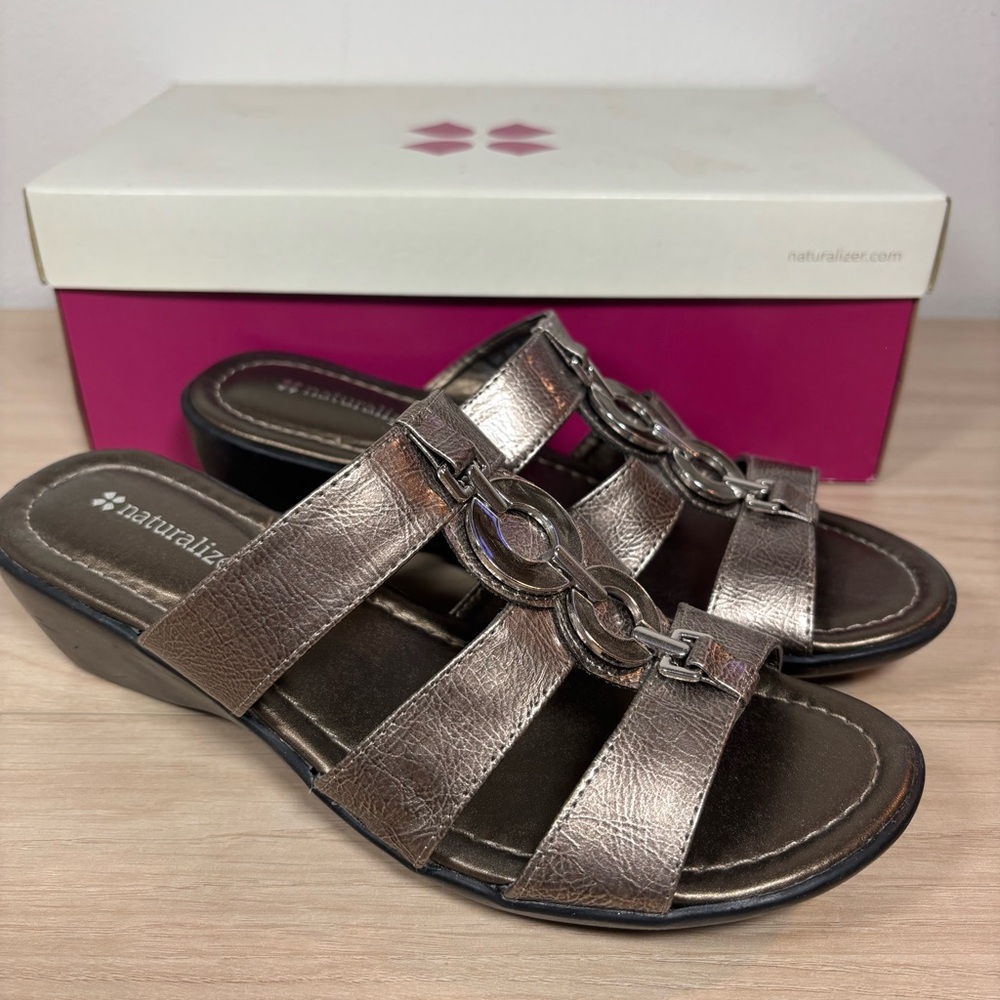 Naturalizer Women's Bronze Slide Sandals 7.5 M Worn Once
